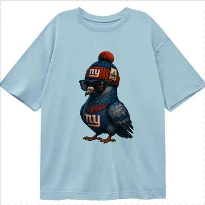 Manhattan Pigeon wearing Giants beanie with Empire State patch and wayfarer - Classic T-shirt - Light Blue