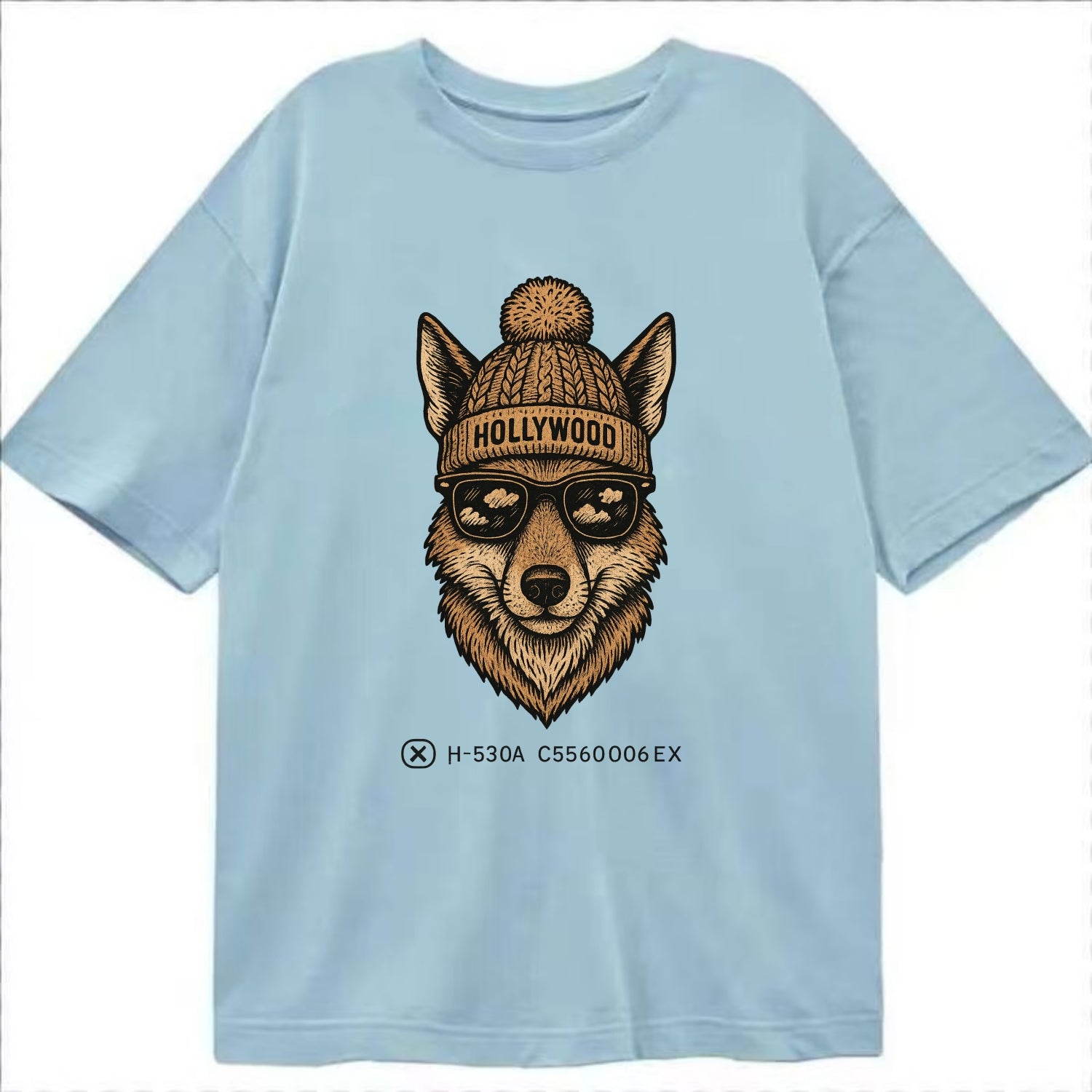 LA Coyote wearing Hollywood beanie with pom pom and wayfarer sunglasses - Classic T-shirt - Light Blue