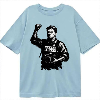 Journalist with camera - press freedom ink painting - Classic T-shirt - Light Blue