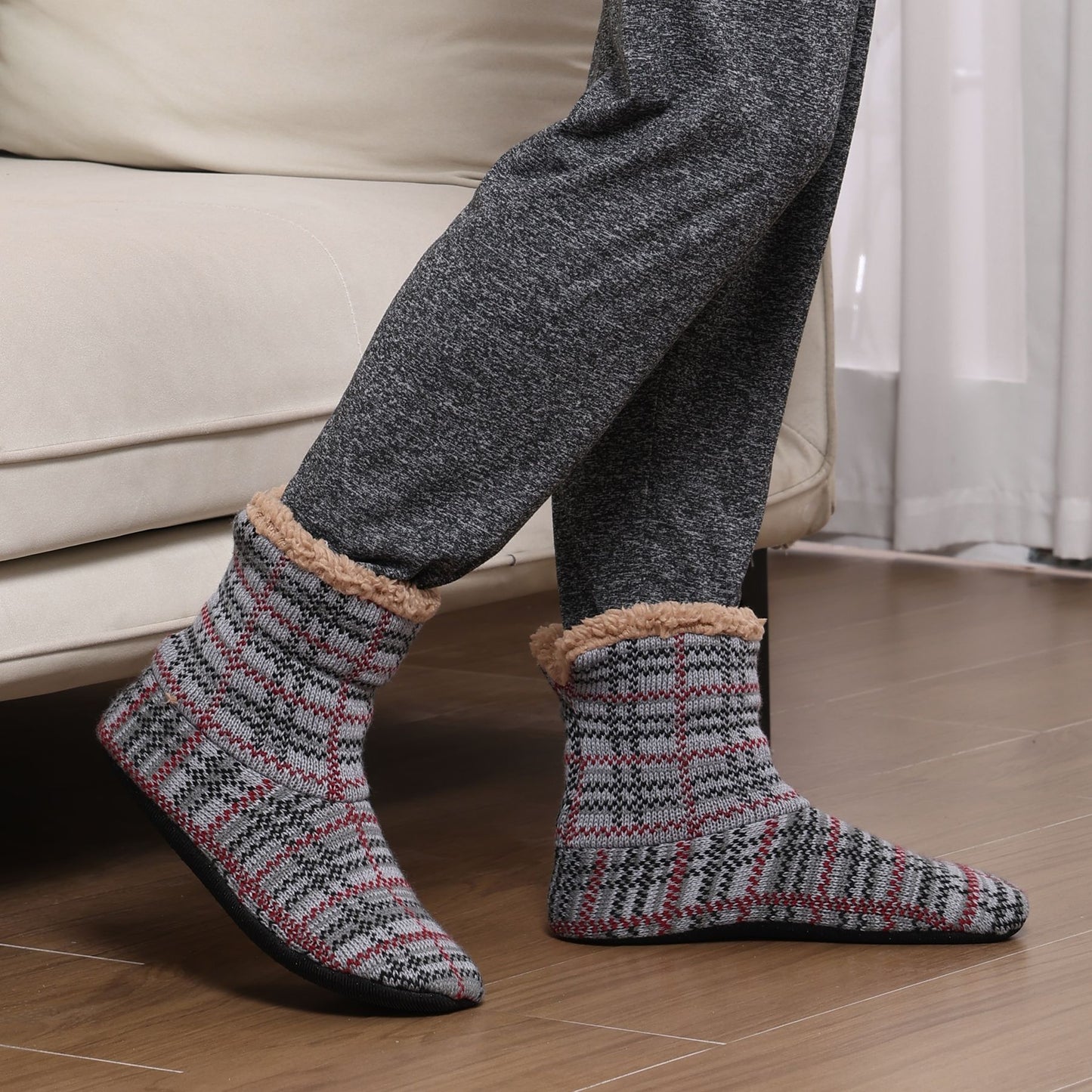 Men's Fleece-Lined Non-Slip Socks: Ultimate Indoor Warmth