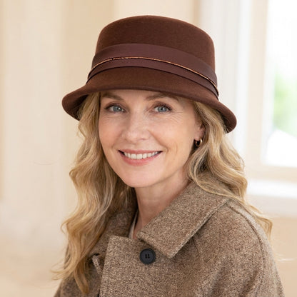 Chic French Style Wool Bucket Hat - Lightweight & Warm, Stylish Coldproof Fisherman Cap for Women - Perfect for Autumn & Winter