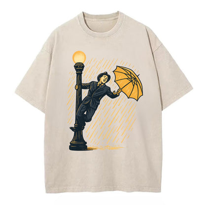 joyful dancing on lamppost in heavy rain with big smile - Vintage T-shirt - Off White