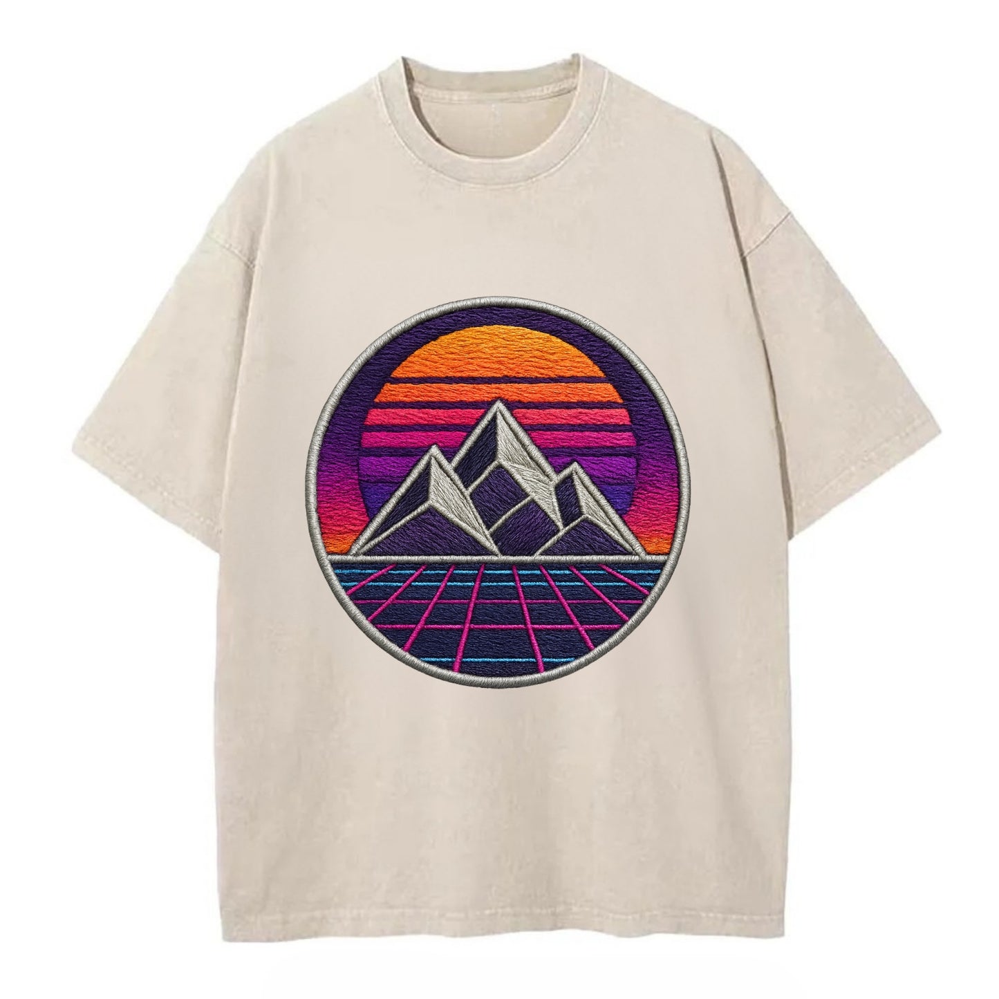 Retrowave Mountains - Vintage T-shirt - Off White