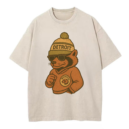 Michigan Wolverine wearing Detroit beanie with pom pom and wayfarer sunglasses - Vintage T-shirt - Off White