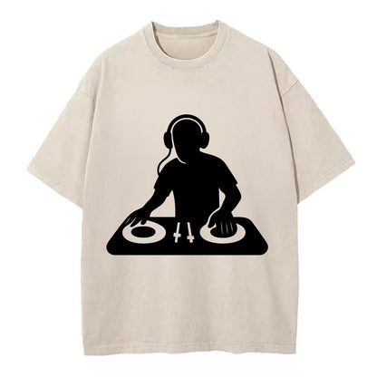 DJ with turntables and headphones - Vintage T-shirt - Off White