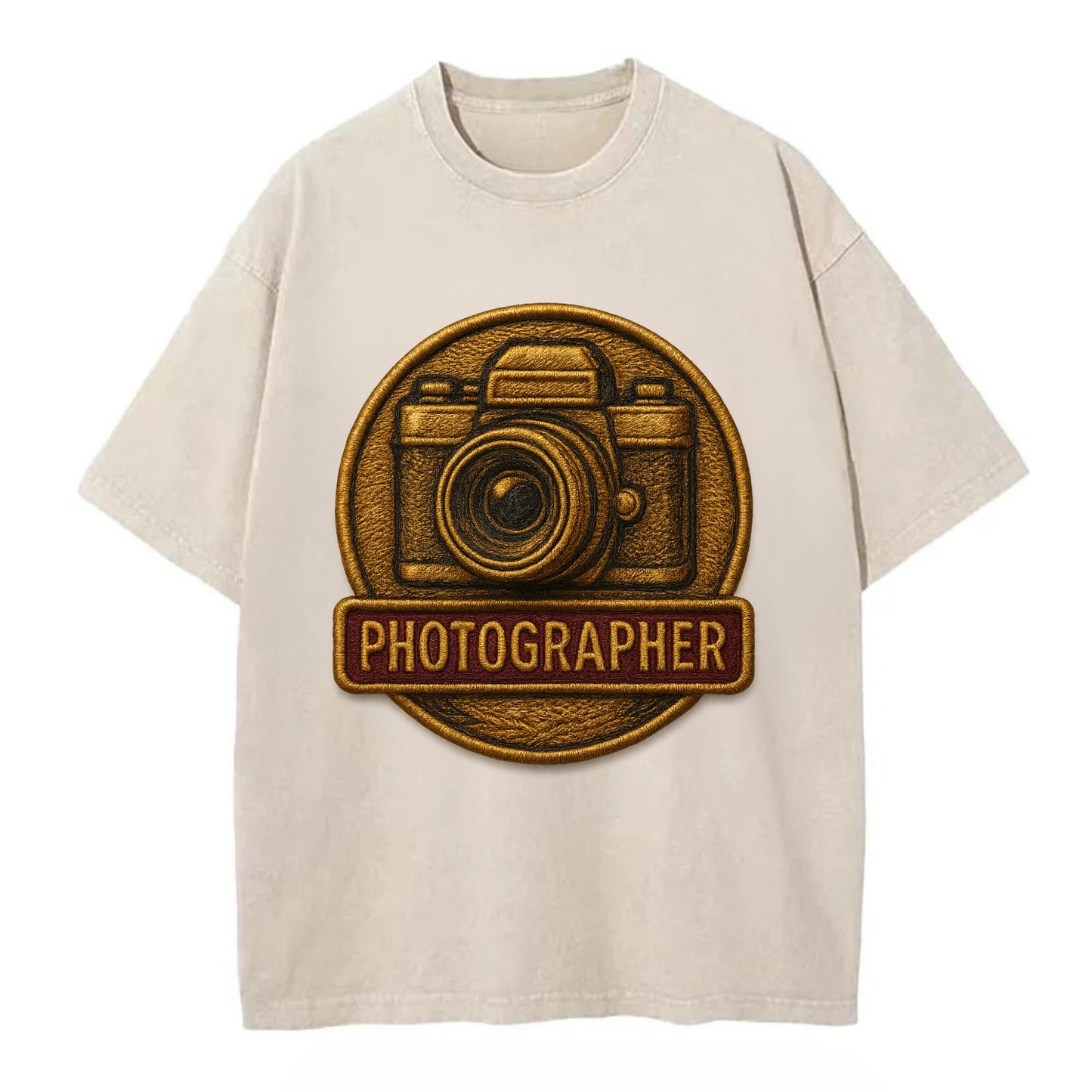 Camera with vintage lens - photographer badge - Vintage T-shirt - Off White