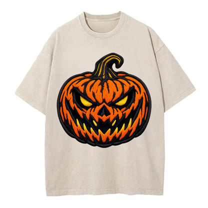 HALLOWEEN PUMPKIN - jack o lantern in orange and black , spooky - Vintage T-shirt - Off White