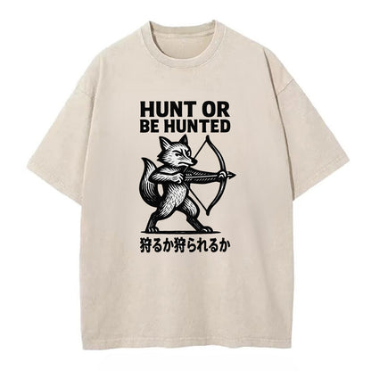 Hunt or Be Hunted - Fox drawing bow and Vintage T-shirt - Off White