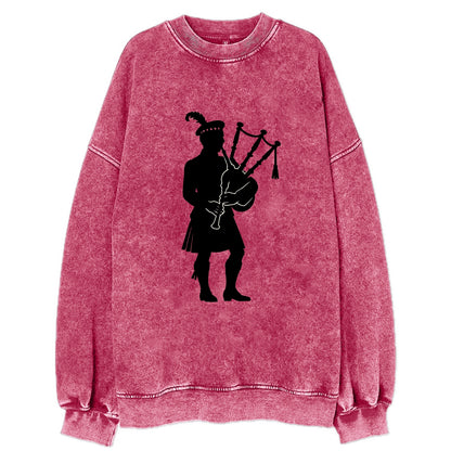 Bagpiper in traditional stance - Vintage Sweatshirt - Pink