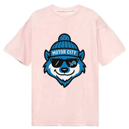 Motor City Wolverine wearing Lions beanie with gear patch and wayfarer sunglasses - Classic T-shirt - Pink