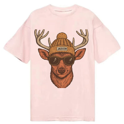 Mississippi White-tailed Deer wearing Jackson beanie with pom pom and wayfarer - Classic T-shirt - Pink