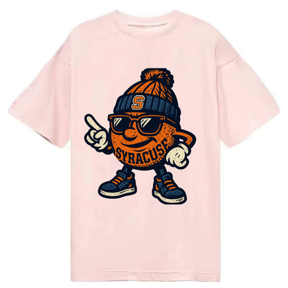 Syracuse Orange wearing Syracuse beanie with S patch - Classic T-shirt - Pink
