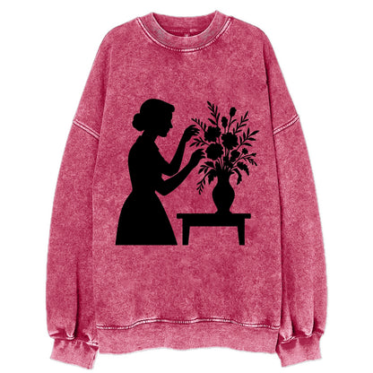 Florist arranging dramatic bouquet - Vintage Sweatshirt - Pink