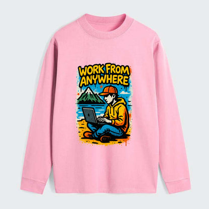 Digital nomad with laptop on beach/mountain - work from anywhere - Classic Long Sleeve Shirt - Pink