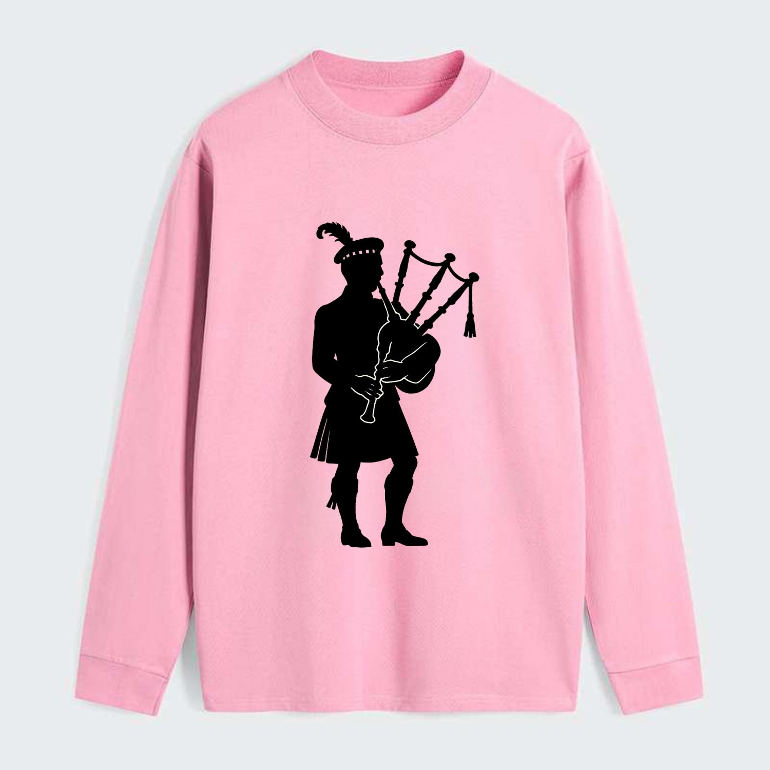 Bagpiper in traditional stance - Classic Long Sleeve Shirt - Pink