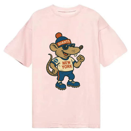 New York Rat wearing Giants beanie with subway patch and wayfarer sunglasses - Classic T-shirt - Pink