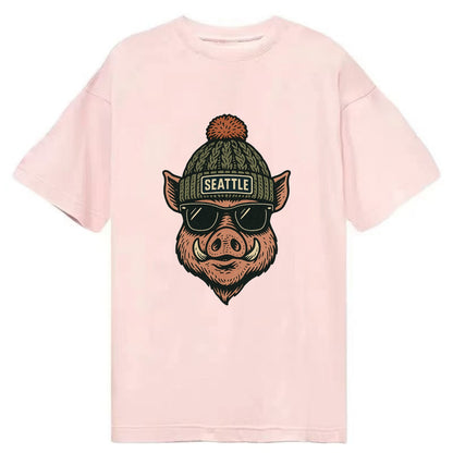 Washington Hog wearing Seattle beanie with pom pom and wayfarer sunglasses - Classic T-shirt - Pink