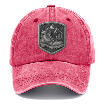 Hiking boots with mountain peak - hiker pride - Classic Cap - Pomegranate Blush(Pink)