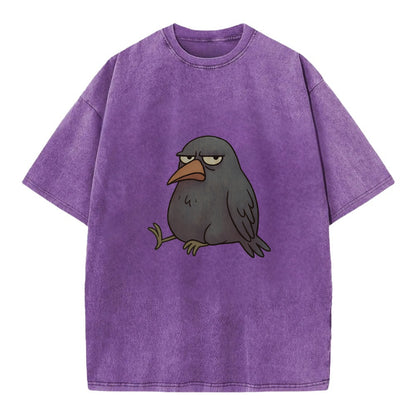 THE CROW JUDGES SILENTLY | Black crow with disapproving look - Vintage T-shirt - Purple