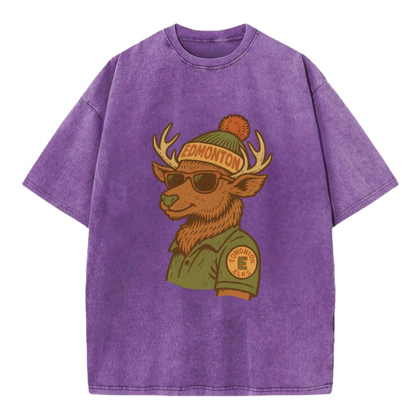 Edmonton Elk wearing Edmonton beanie wit - Vintage T-shirt - Purple