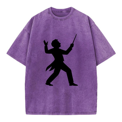 Conductor leading orchestra passionately - Vintage T-shirt - Purple