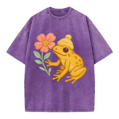 Yellow Dart Frog - Vintage T-shirt - Purple