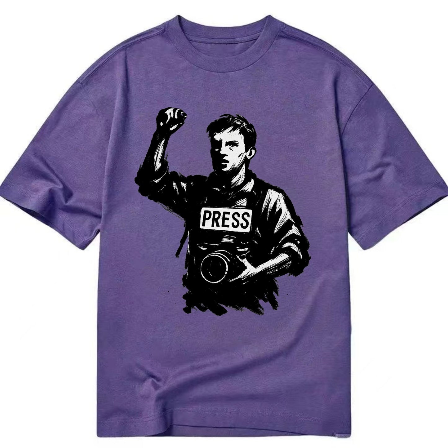 Journalist with camera - press freedom ink painting - Classic T-shirt - Purple