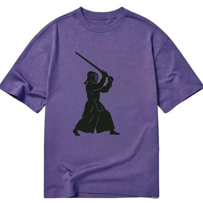 Kendo swordsman in striking stance - Classic T-shirt - Purple