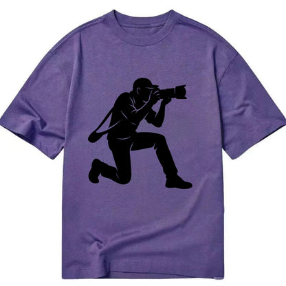 Photographer capturing perfect shot - Classic T-shirt - Purple
