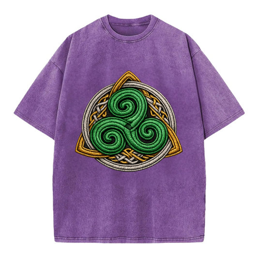 Spiral Knot Triskele - Vintage T-shirt - Purple
