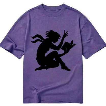 Reader lost in book moment - Classic T-shirt - Purple