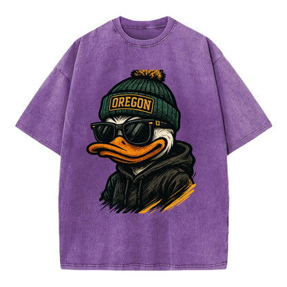 Eugene Duck wearing Oregon beanie with O patch - Vintage T-shirt - Purple