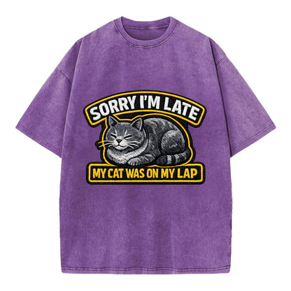 SORRY IM LATE MY CAT WAS ON MY LAP - cat loaf in gray , valid excuse - Vintage T-shirt - Purple