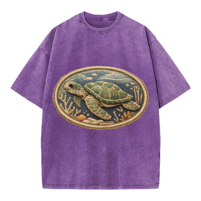 SEA TURTLE - swimming turtle in green and blue , ocean life - Vintage T-shirt - Purple