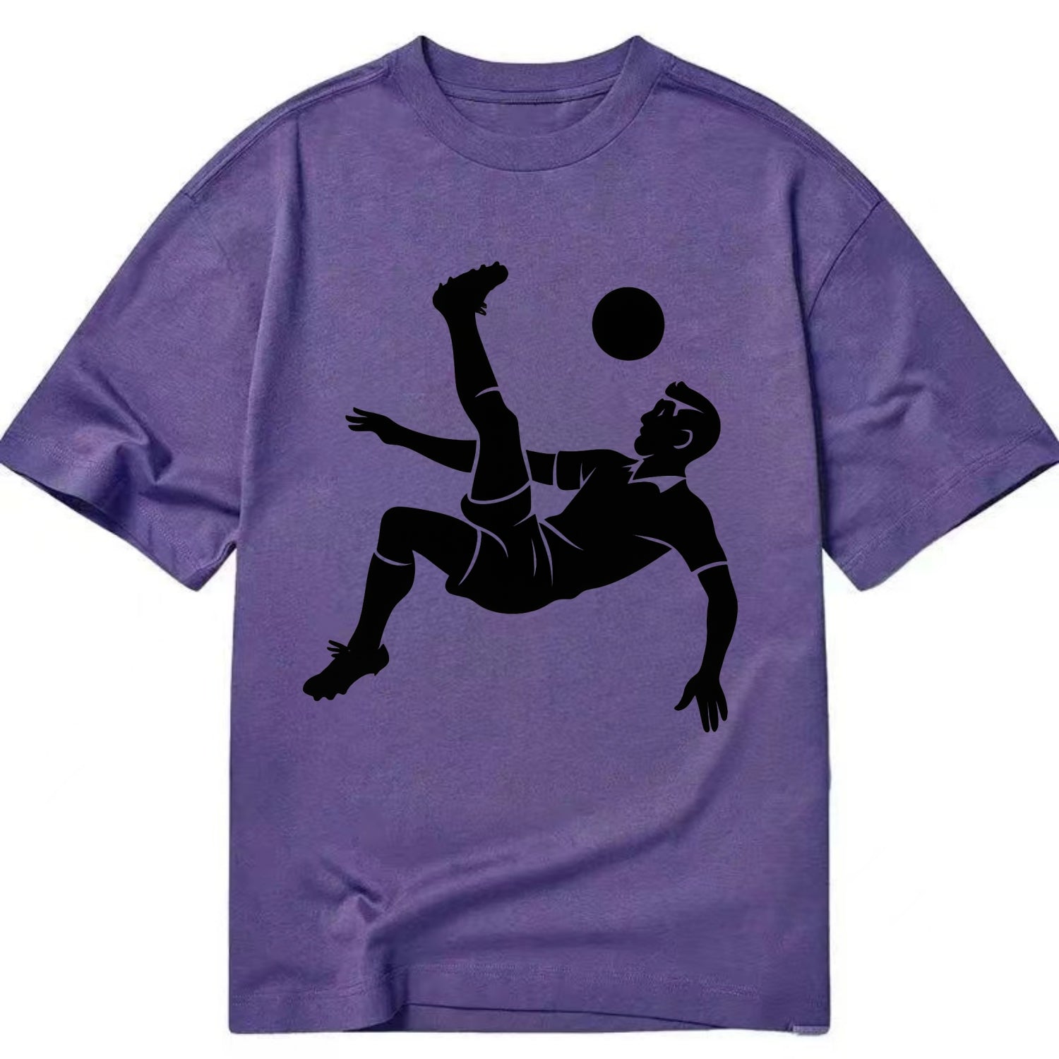 Soccer player doing a bicycle kick - Classic T-shirt - Purple