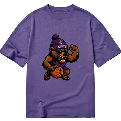 California Grizzly wearing Kings beanie with royal scepter patch and wayfarer - Classic T-shirt - Purple