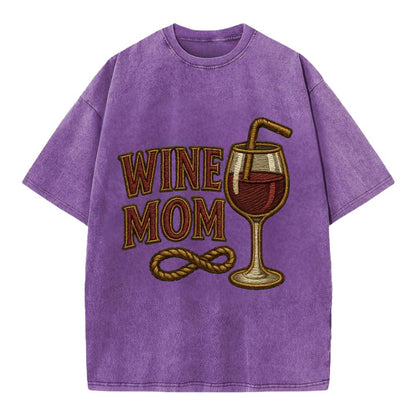 Wine Mom  - Vintage T-shirt - Purple