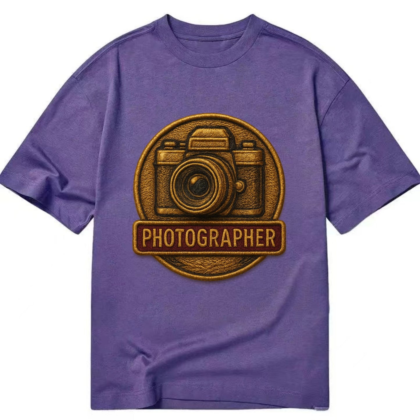 Camera with vintage lens - photographer badge - Classic T-shirt - Purple