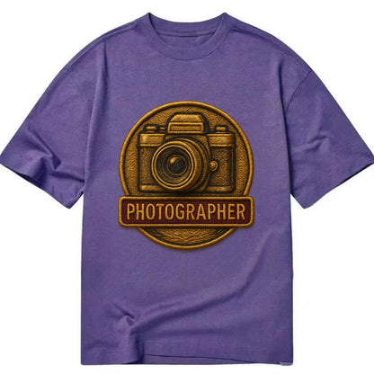 Camera with vintage lens - photographer badge - Classic T-shirt - Purple