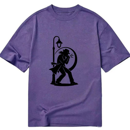 Blues harmonica player under streetlight - Classic T-shirt - Purple