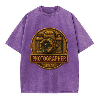 Camera with vintage lens - photographer badge - Vintage T-shirt - Purple