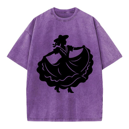 Mexican folk dancer twirling skirt - Vintage T-shirt - Purple