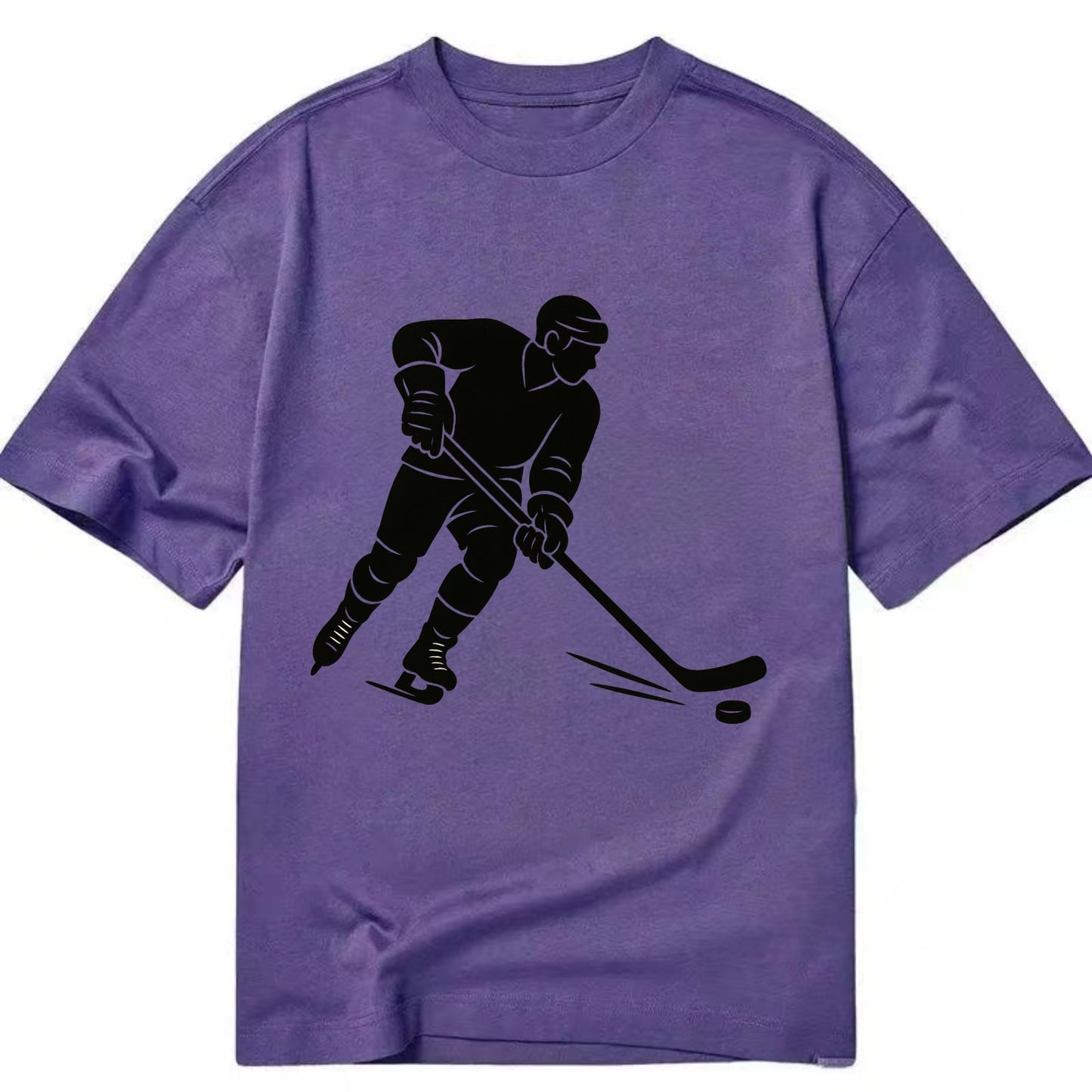 Ice hockey player shooting puck - Classic T-shirt - Purple