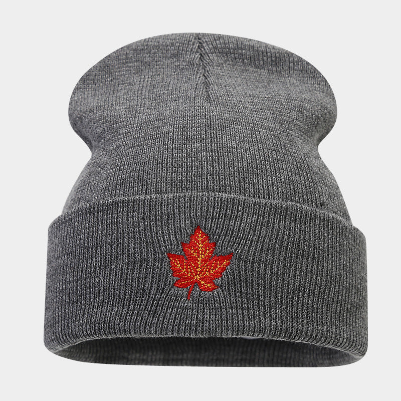 Red Maple Leaf Knit Beanie: Street Style Warm Hat