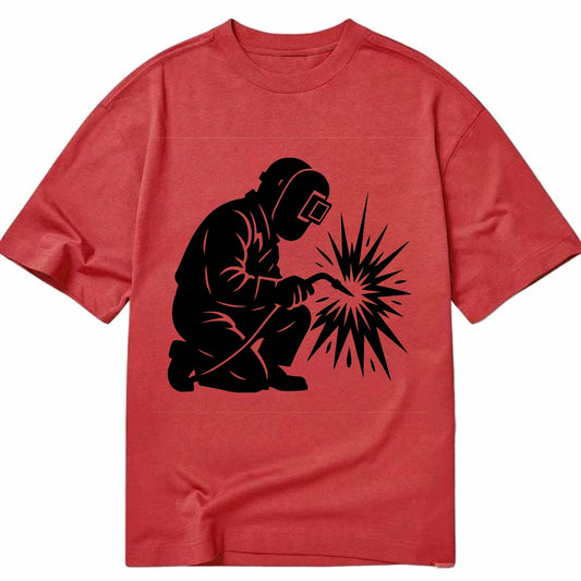 Welder sparks flying dramatically - Classic T-shirt - Red