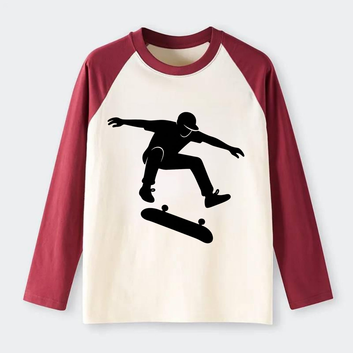 Skateboarder doing kickflip trick - Raglan Long Sleeve T-Shirt - Red
