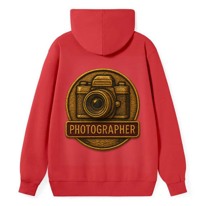 Camera with vintage lens - photographer badge - Classic Pullover Hoodie - Red