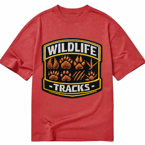 WILDLIFE TRACKS - animal footprints in brown , tracker - Classic T-shirt