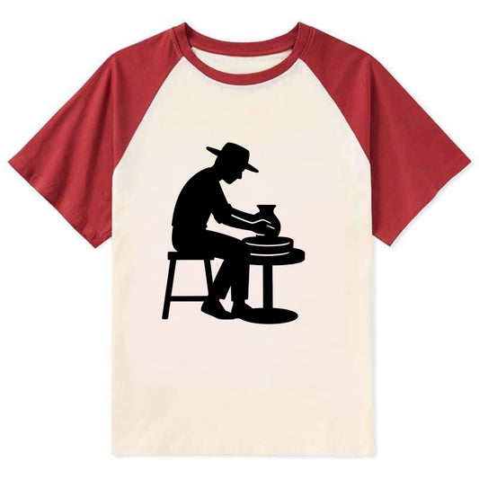 Potter shaping clay on wheel - Contrast Raglan T-shirt - Red