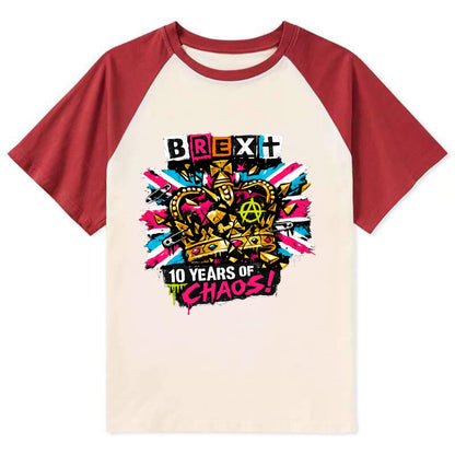 BROKEN CROWN | Shattered British crown | Gold fragments scattered | Power - Contrast Raglan T-shirt - Red